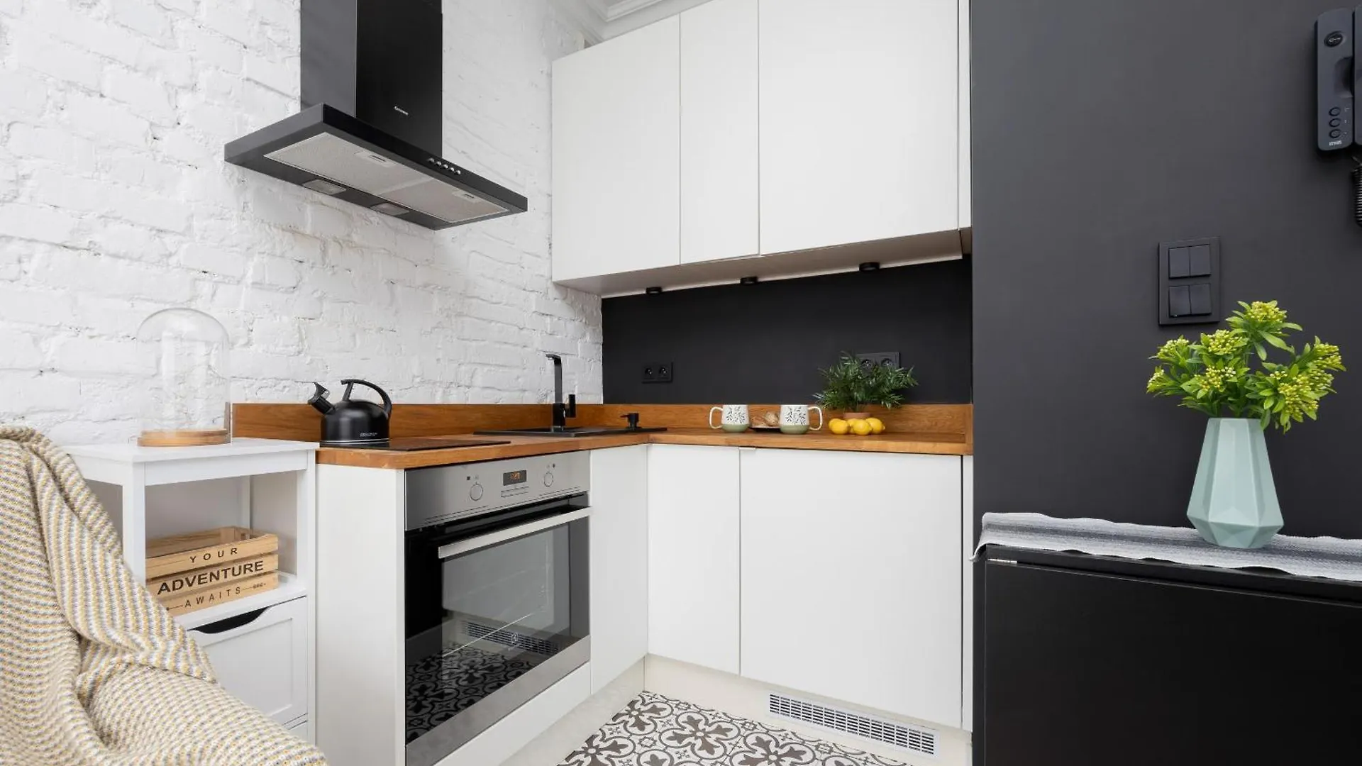 Beautiful & Modern Studio Apartment With Balcony In Warsaw'S Wola By Noclegi Renters  Warsaw