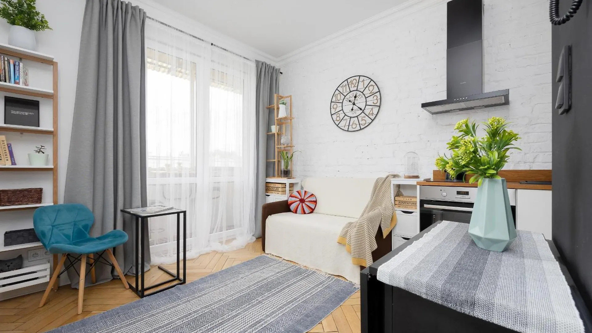 Beautiful & Modern Studio Apartment With Balcony In Warsaw'S Wola By Noclegi Renters